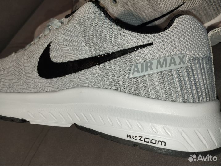 Кроссовки Nike AirMax Zoom оригинал р42/стельк27см