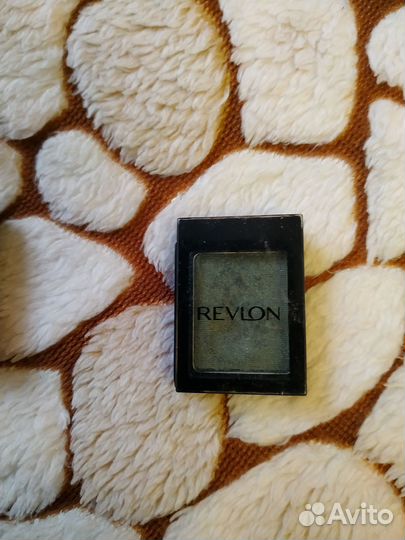 Тени одним лотом Revlon