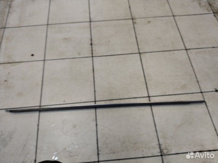 Бархотка внешняя на дверь передняя правая