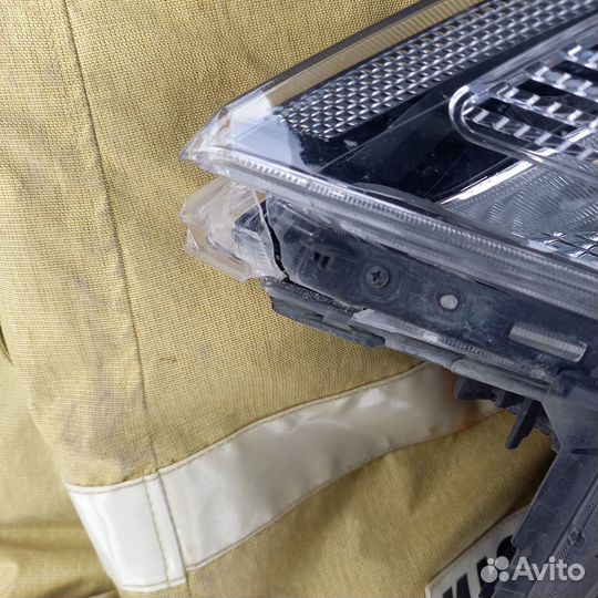 Фара передняя левая kia seltos