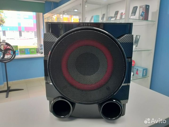 Музыкальный центр LG xboom DM5660K 330Вт (вр80)