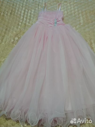 Продается платье