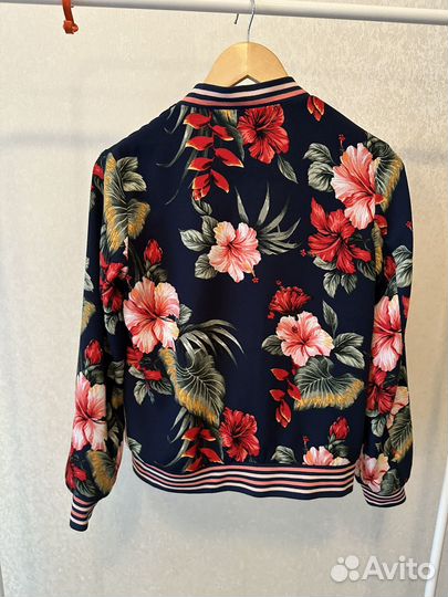 Бомбер женский