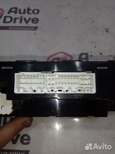 Блок управления климат-контролем Hyundai Tucson