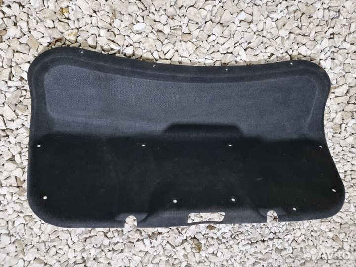 Обшивка крышки багажника Фокус 2