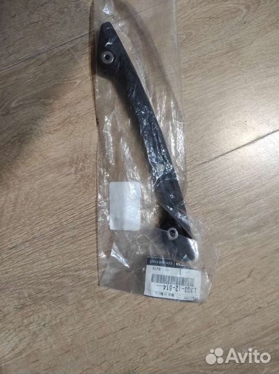 Успокоитель цепи грм Мазда 6 Mazda L3G3-12-614