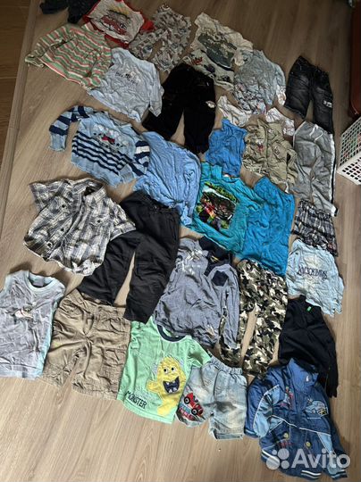 Отдам вещи на 2-4 года