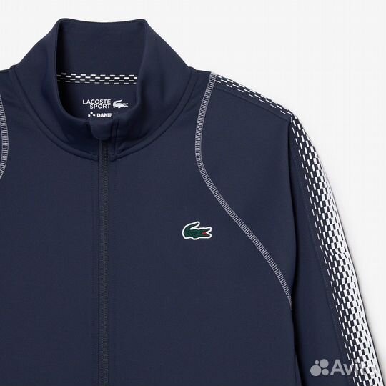 Спортивный теннисный костюм lacoste