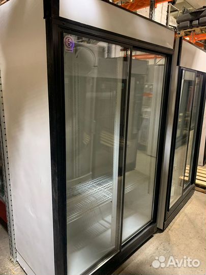 Холодильный шкаф