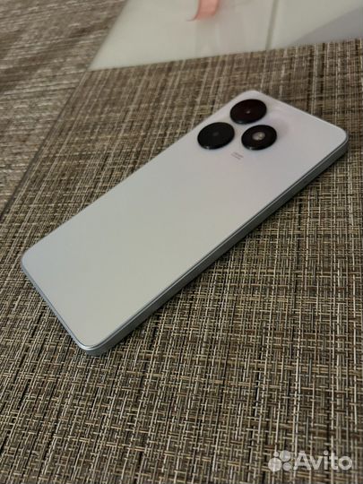 Tecno Spark Go 2024, 3/64 ГБ