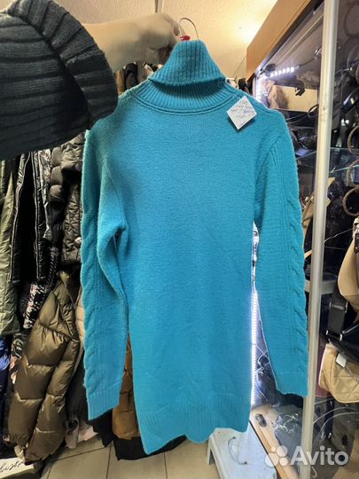 Платье водолазкой бирюзовое новое