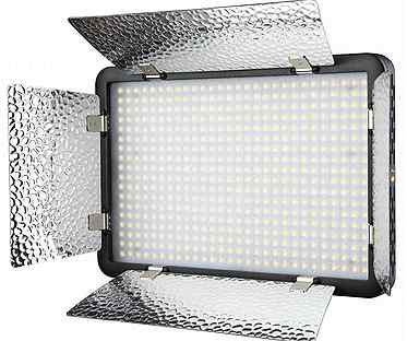 Светодиодный осветитель Godox LED500LRW