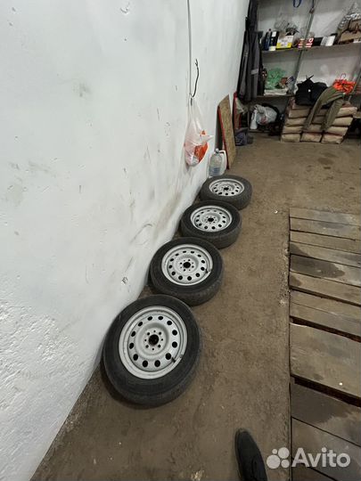 Yokohama 106ZS 175/65 R14