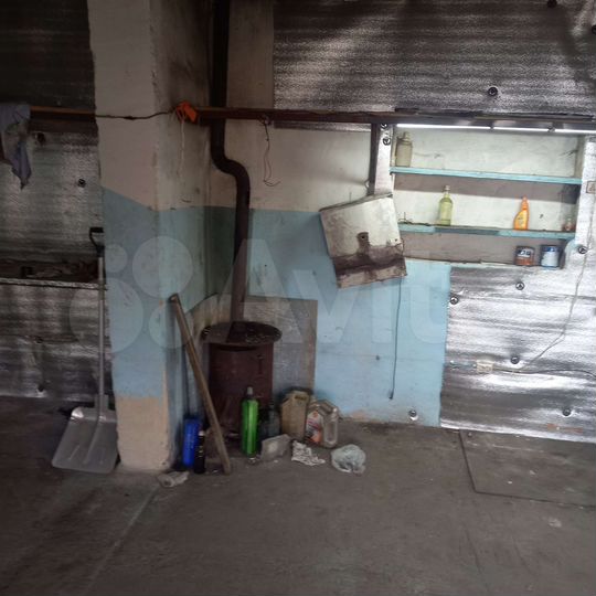 Гараж, > 30 м²