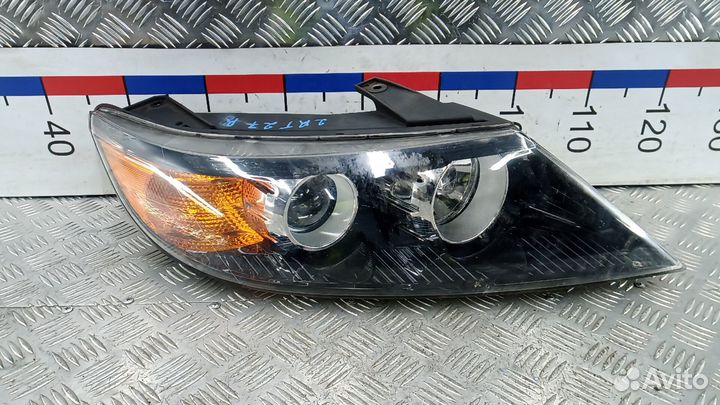 Фара правая Kia Sorento