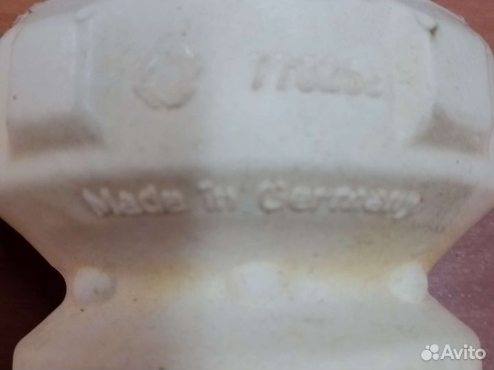 Отбойник амортизатора задний Skoda Volkswagen