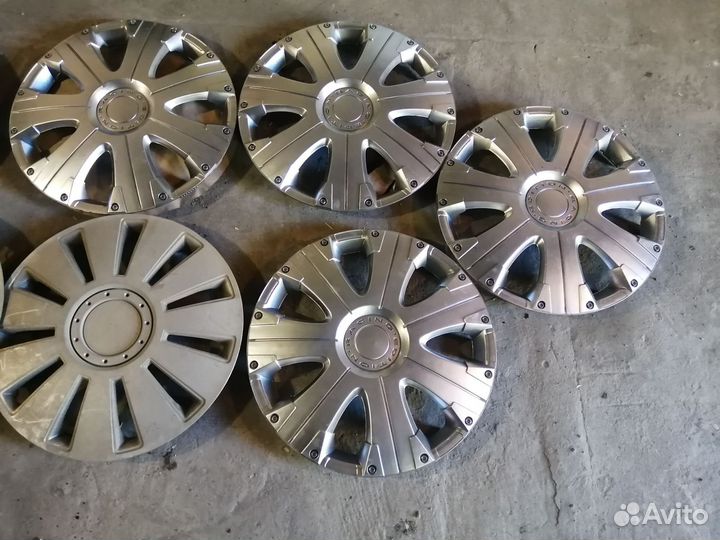 Колпаки на колеса r15