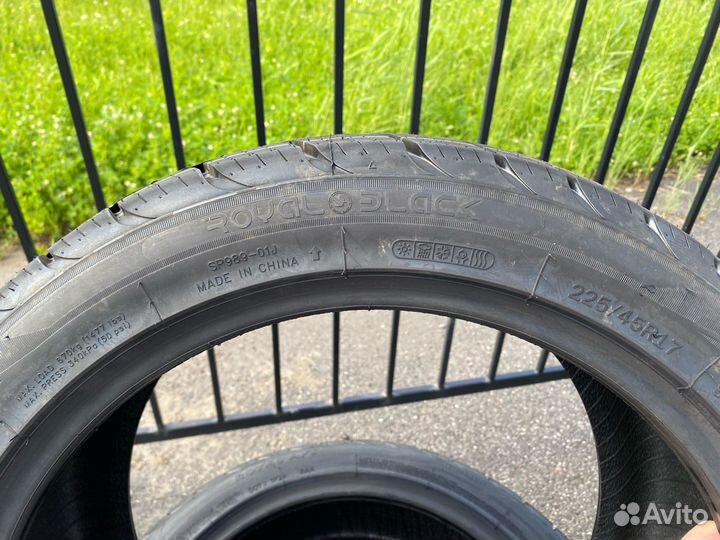 Royal Black Royal A/S 225/45 R17