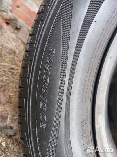 Продам шины с дисками 205/65 R16