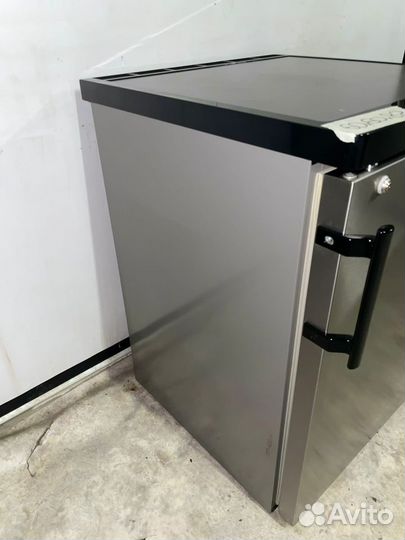 Морозильный шкаф Liebherr GGU 1500