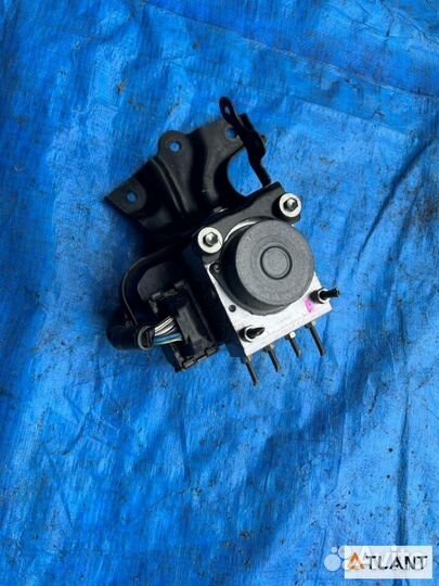 Блок abs toyota auris