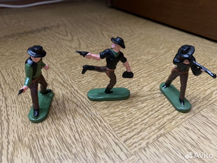 Игрушки СССР ковбои