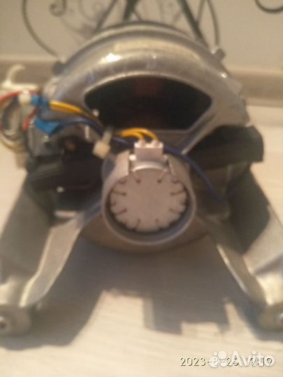 Двигататель стиральной машины