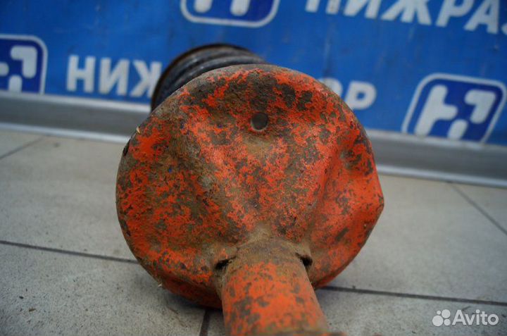 Амортизатор передний правый Mitsubishi Lancer 5 CB