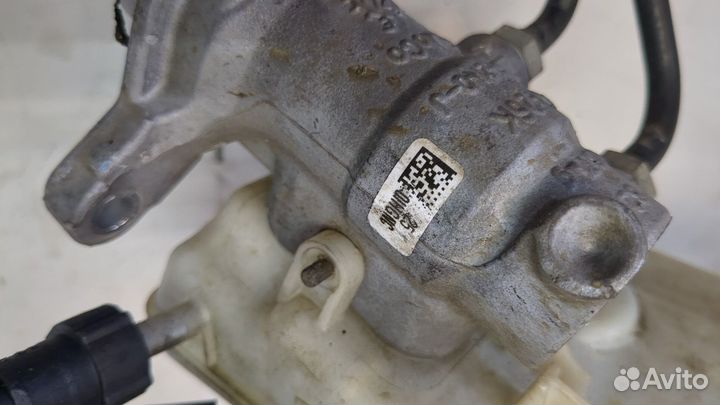 Цилиндр тормозной главный Ford Focus 3, 2014