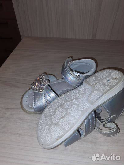 Сандалии для девочки 23 размер