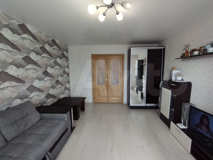 3-к. квартира, 64 м², 8/10 эт.