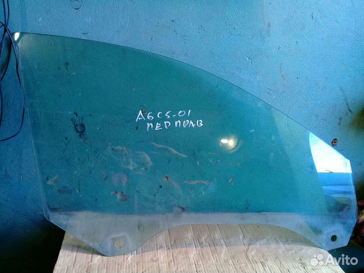 Стекло передние правое Аudi A6 C5