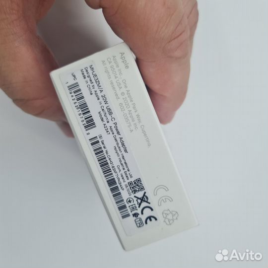 Apple оригинал. Зарядки, провода, уши