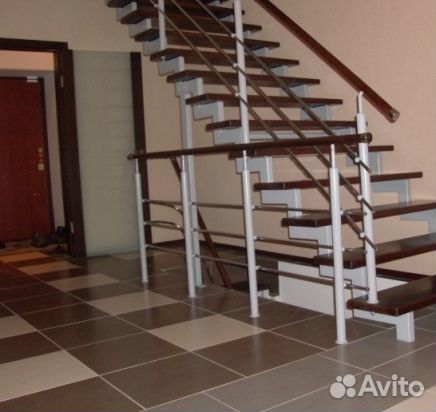 Лестница на второй этаж