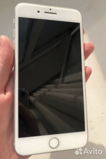 iPhone 8 Plus, 64 ГБ