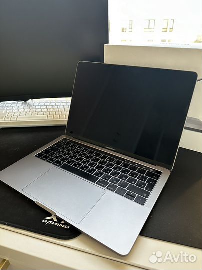 Apple macbook pro 13 touchbar