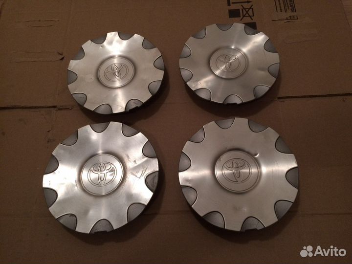 Колпак колеса Toyota Gaia