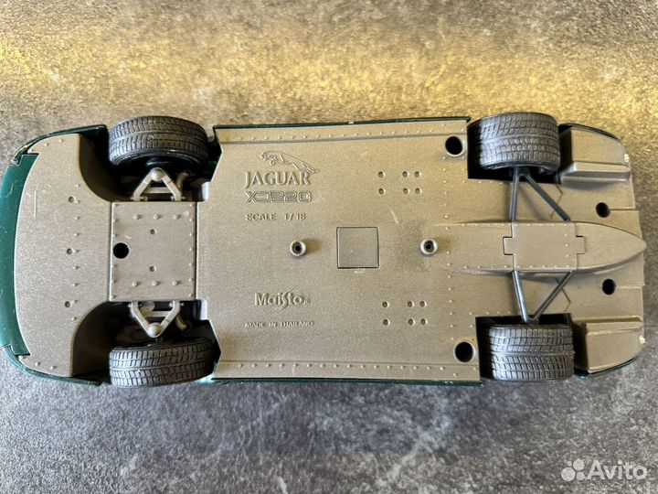 1:18 jaguar maisto