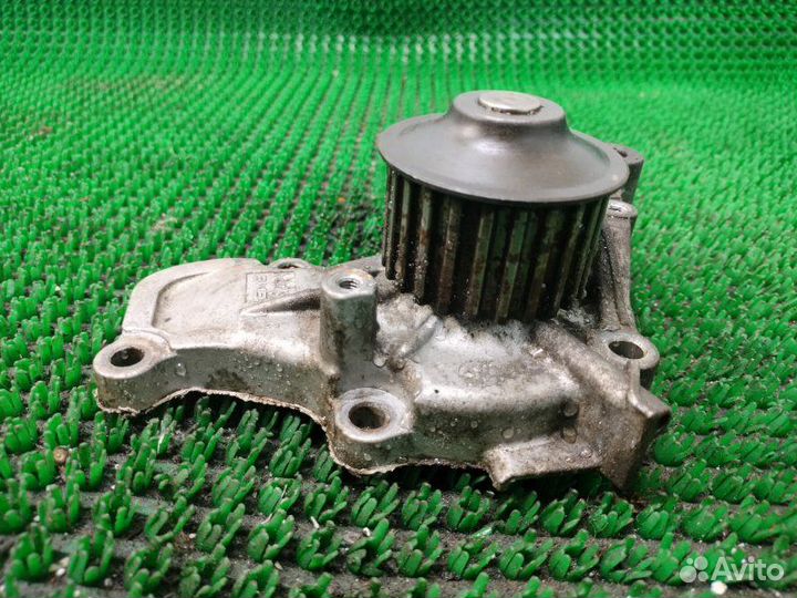 Водяной насос (помпа) Mitsubishi Lancer CB4W 4G92