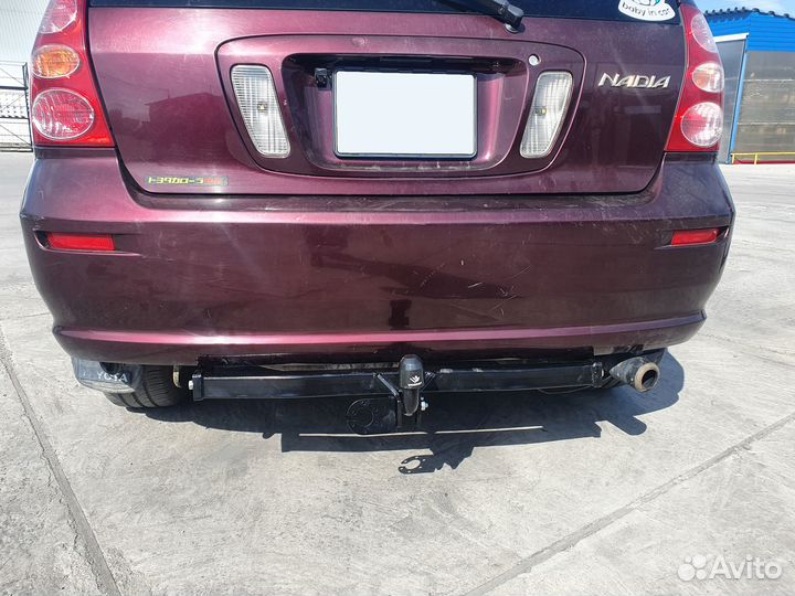 Фаркоп на Toyota Ipsum, Toyota Nadia