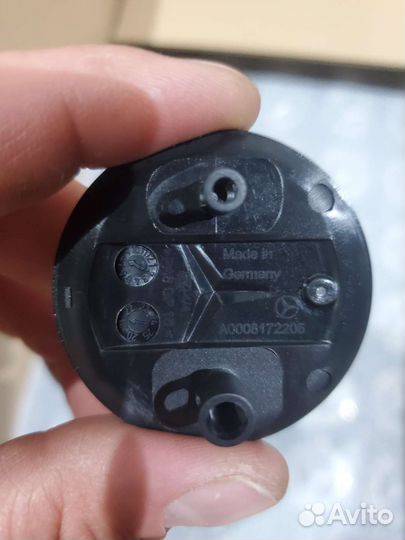 Эмблема бампера mercedes