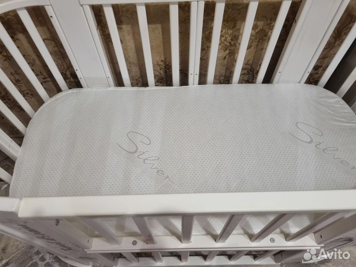 Детская кроватка 