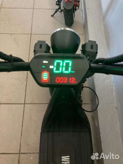 Электросамокат с сиденьем