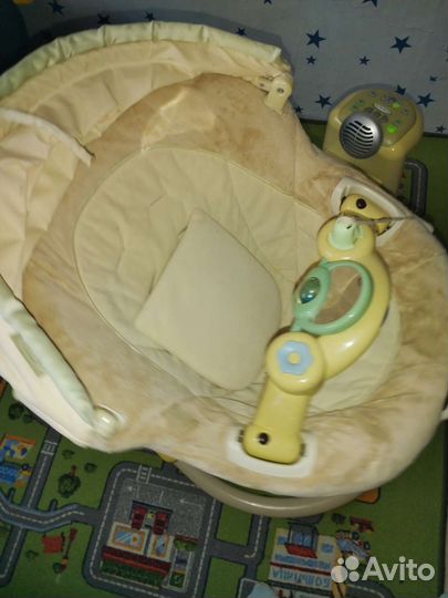 Укачивающий центр Graco