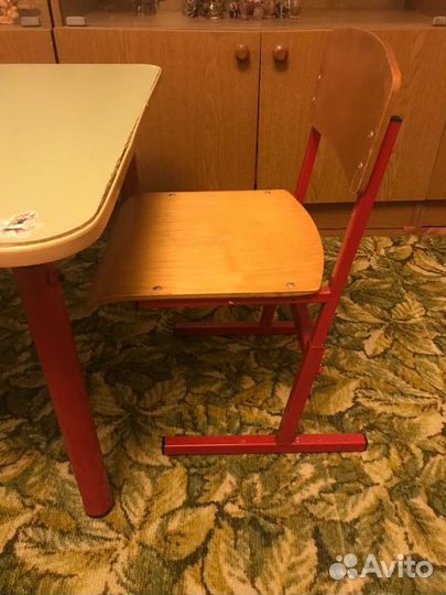Детский стол со стульчиком
