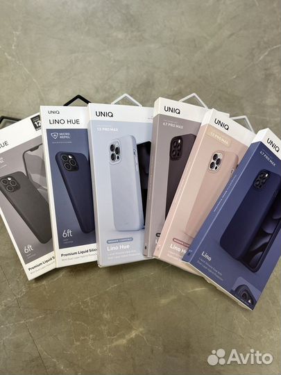 Чехлы uniq lino для iPhone