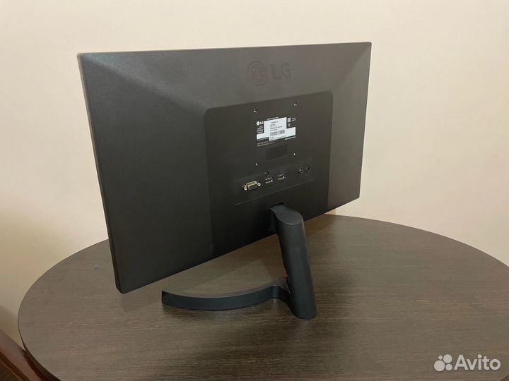 LG22MK600M