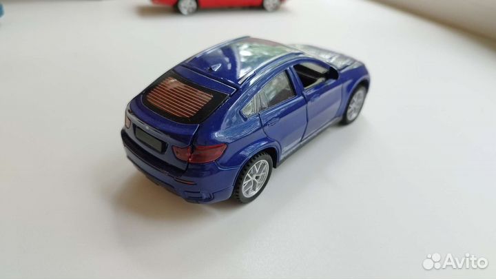 Машинка BMW X6