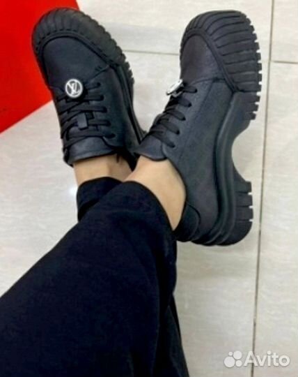 Ботинки женские