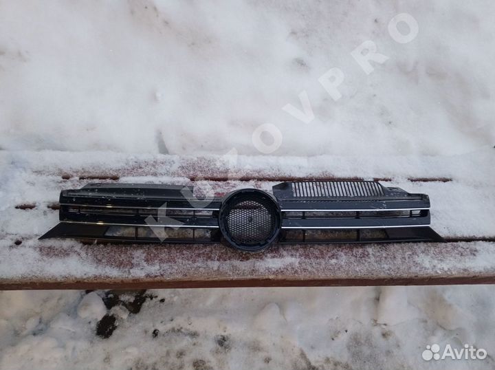 Решетка радиатора Volkswagen Golf 6